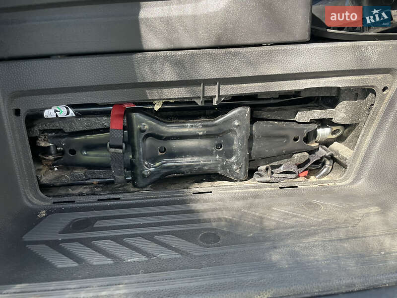 Грузовой фургон Ford Transit Custom 2017 в Днепре фото 46 Грузовой фургон Ford Transit Custom 2017 в Днепре