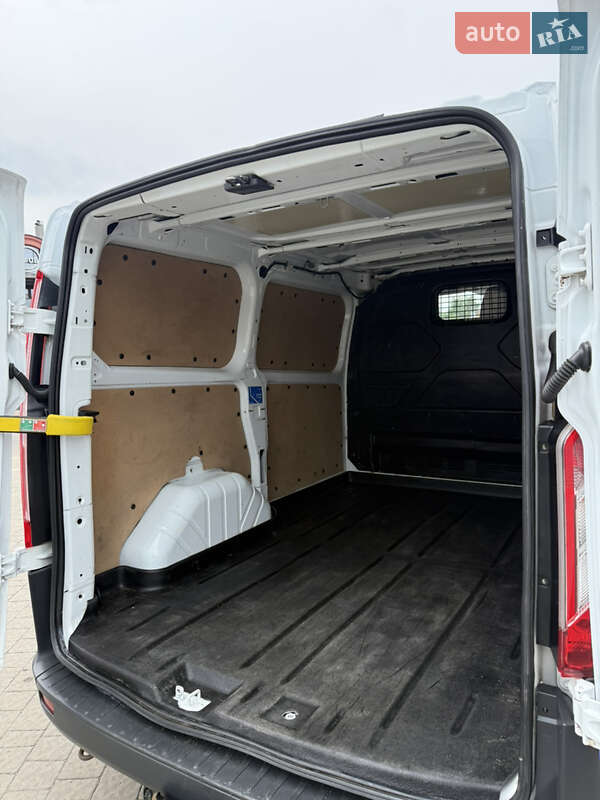 Вантажний фургон Ford Transit Custom 2015 в Дрогобичі