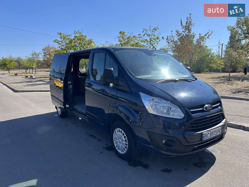 Вантажний фургон Ford Transit Custom 2016 в Дніпрі