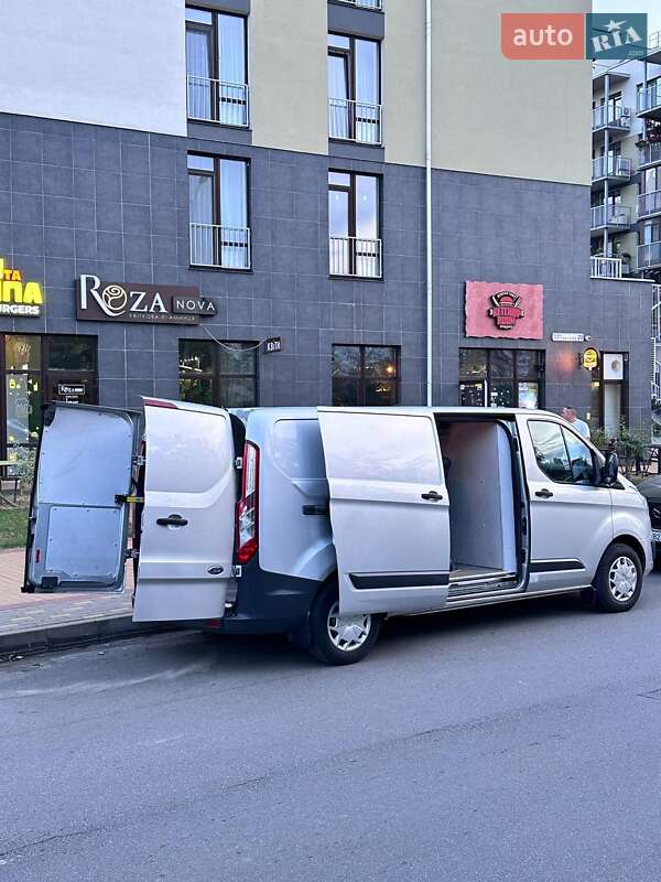 Грузовой фургон Ford Transit Custom 2016 в Киеве фото 12 Грузовой фургон Ford Transit Custom 2016 в Киеве