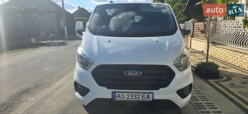 Минивэн Ford Transit Custom 2021 в 