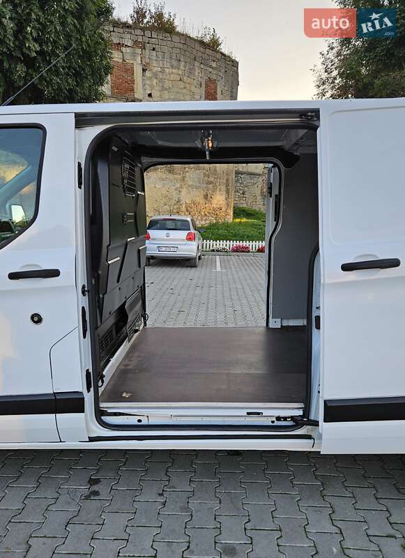 Вантажний фургон Ford Transit Custom 2021 в Бережанах