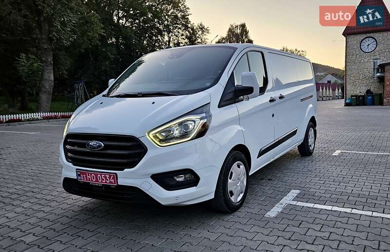 Вантажний фургон Ford Transit Custom 2021 в Бережанах