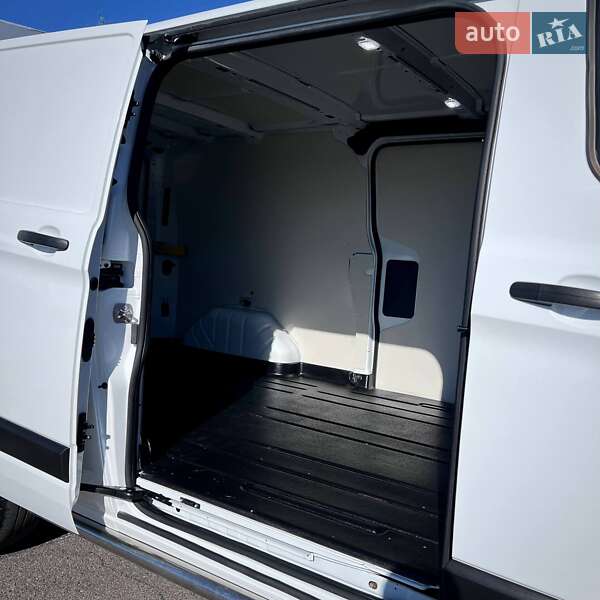 Вантажний фургон Ford Transit Custom 2019 в Києві