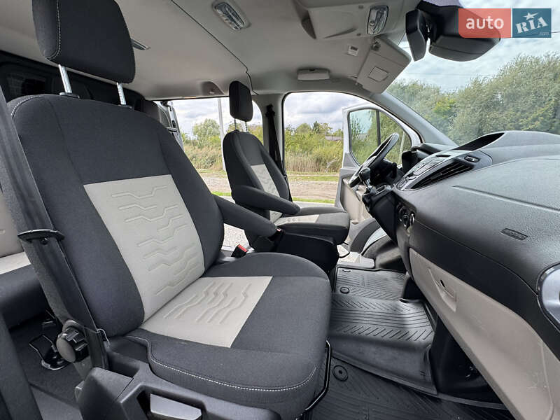 Мінівен Ford Transit Custom 2016 в Бердичеві