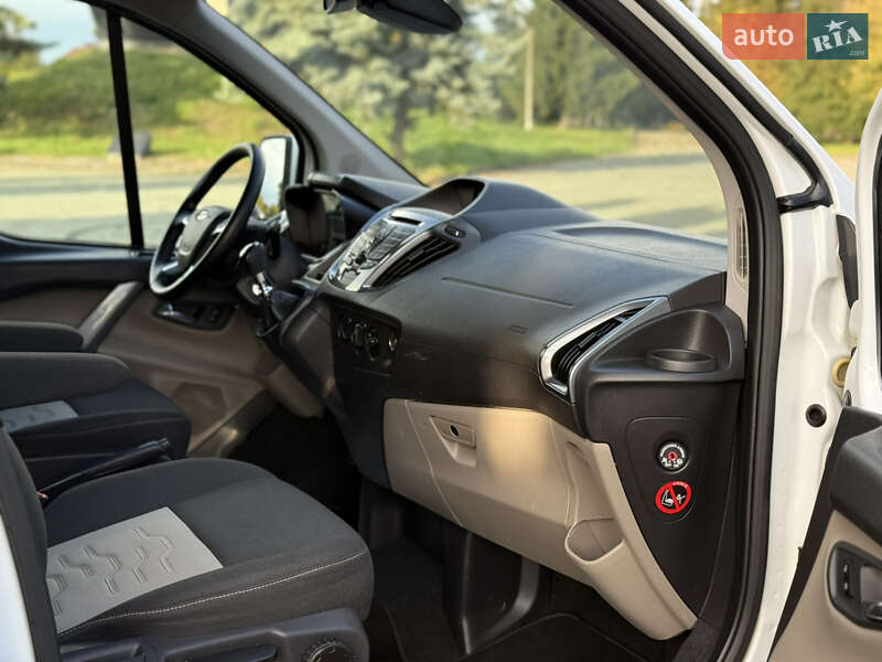 Мінівен Ford Transit Custom 2014 в Дубні