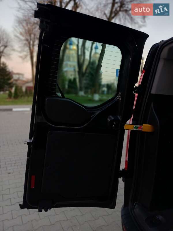 Минивэн Ford Transit Custom 2016 в Болехове фото 17 Минивэн Ford Transit Custom 2016 в Болехове