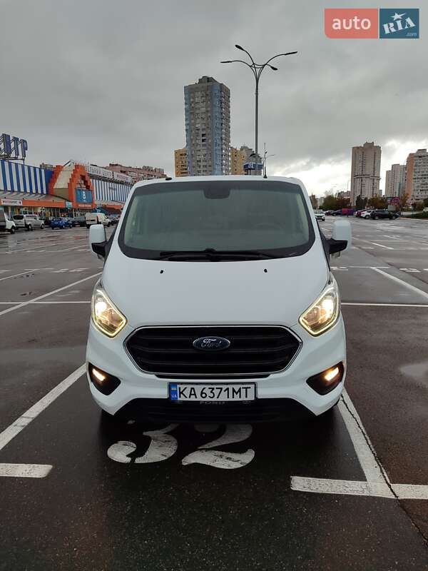 Грузовой фургон Ford Transit Custom 2018 в Киеве