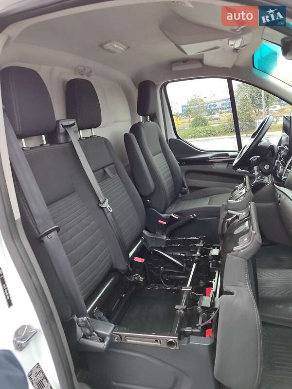 Грузовой фургон Ford Transit Custom 2018 в Киеве