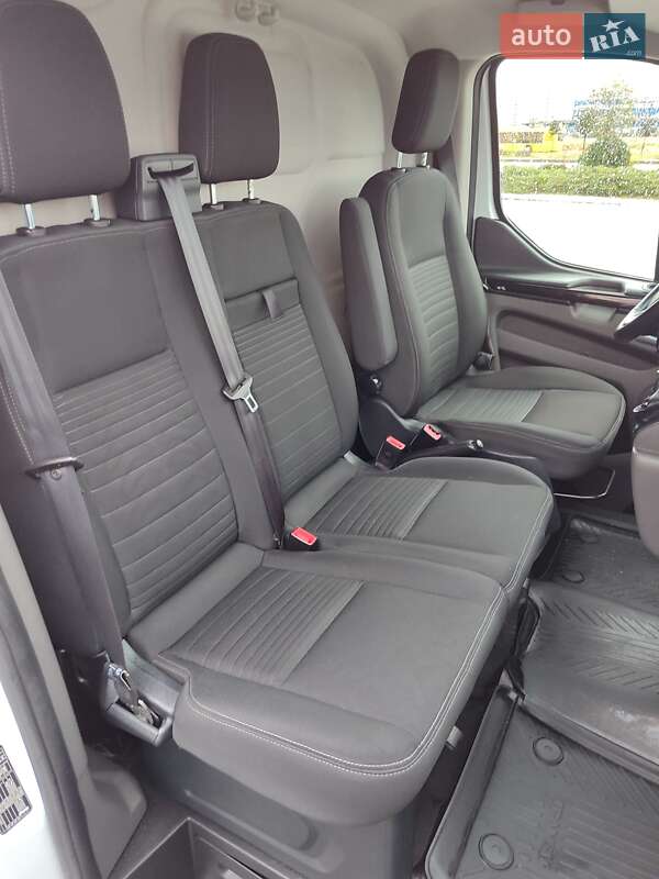 Грузовой фургон Ford Transit Custom 2018 в Киеве