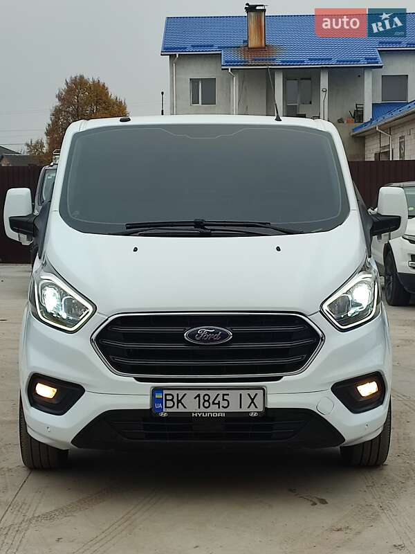 Вантажний фургон Ford Transit Custom 2019 в Млиніві фото 25 Вантажний фургон Ford Transit Custom 2019 в Млиніві