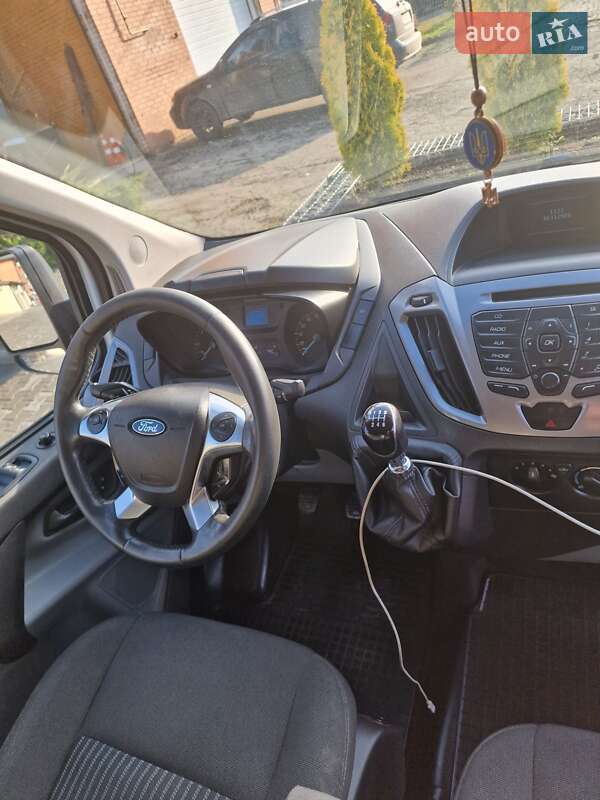 Вантажний фургон Ford Transit Custom 2012 в Луцьку