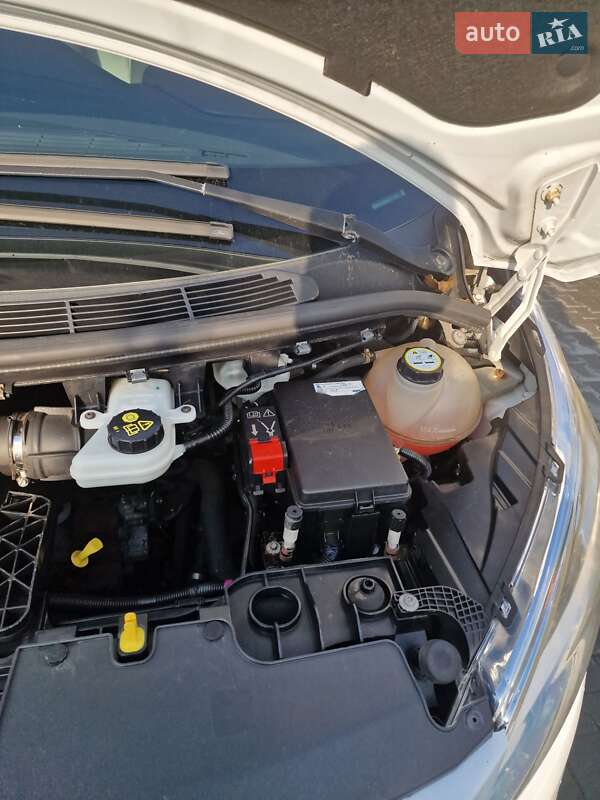 Вантажний фургон Ford Transit Custom 2012 в Луцьку