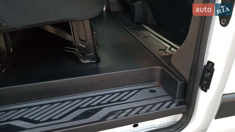 Грузопассажирский фургон Ford Transit Custom 2019 в Виннице фото 37 Грузопассажирский фургон Ford Transit Custom 2019 в Виннице