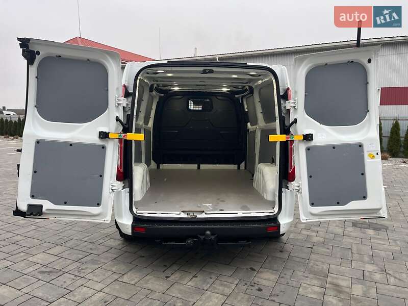 Вантажний фургон Ford Transit Custom 2020 в Луцьку