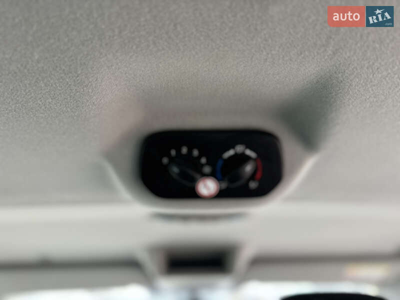 Минивэн Ford Transit Custom 2015 в Киеве фото 56 Минивэн Ford Transit Custom 2015 в Киеве