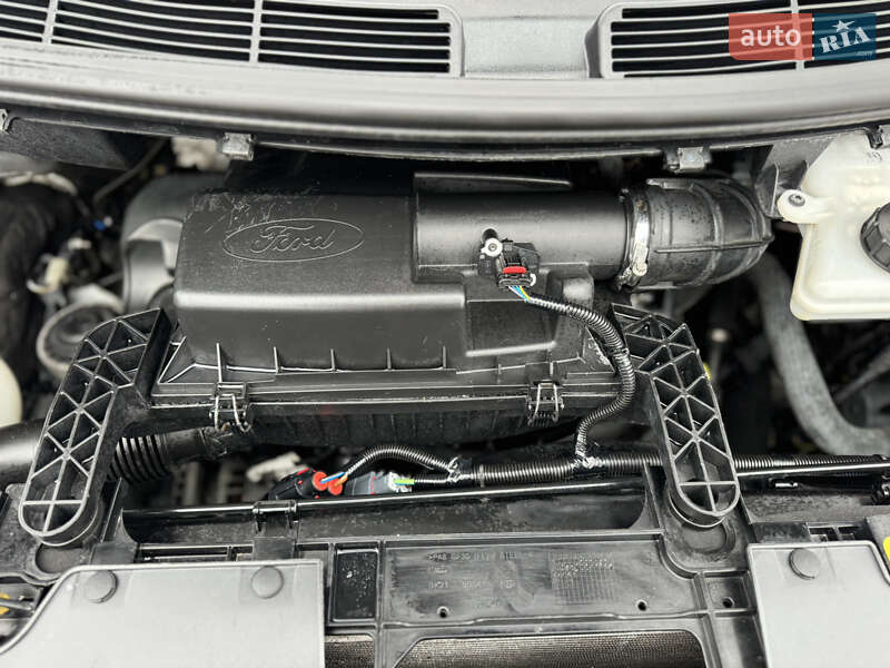 Минивэн Ford Transit Custom 2015 в Киеве фото 99 Минивэн Ford Transit Custom 2015 в Киеве