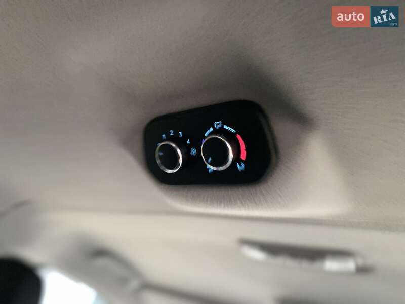 Минивэн Ford Transit Custom 2021 в Хусте фото 36 Минивэн Ford Transit Custom 2021 в Хусте