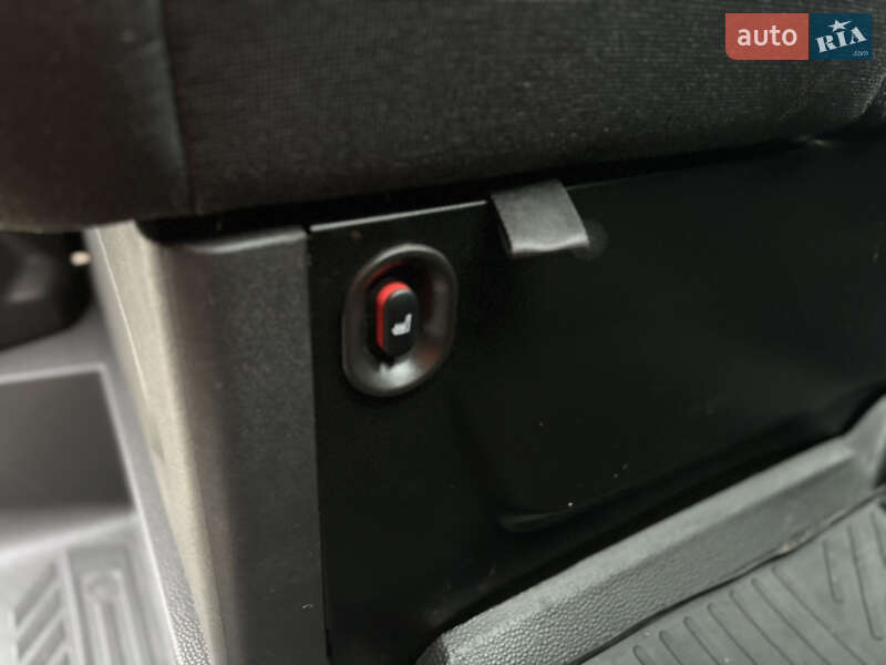 Вантажний фургон Ford Transit Custom 2017 в Львові