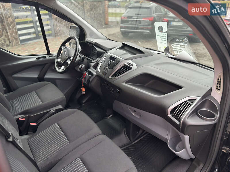 Вантажний фургон Ford Transit Custom 2017 в Львові