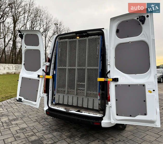 Вантажний фургон Ford Transit Custom 2020 в Луцьку