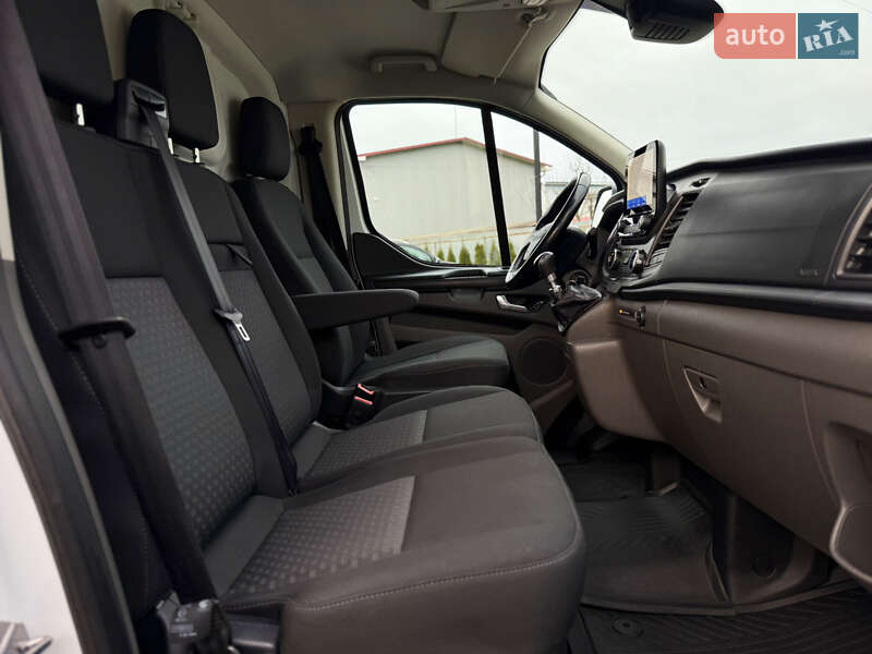 Вантажний фургон Ford Transit Custom 2020 в Луцьку