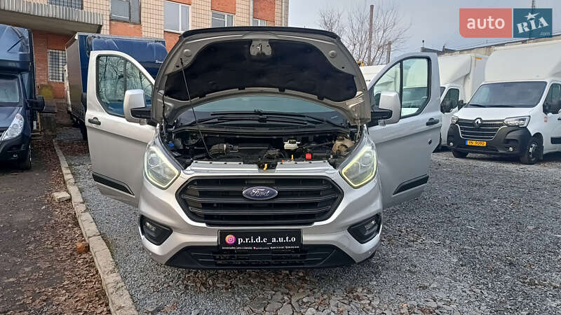 Вантажний фургон Ford Transit Custom 2019 в Рівному