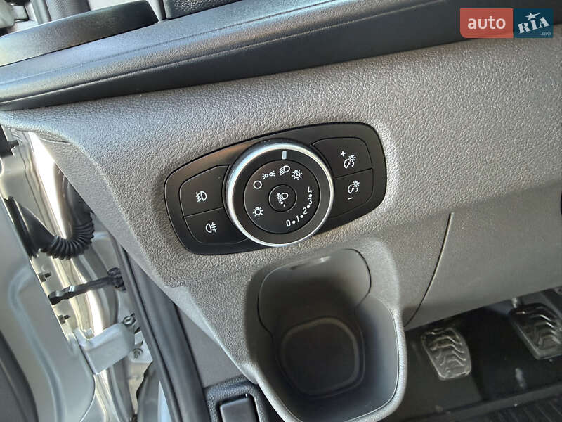 Грузовой фургон Ford Transit Custom 2019 в Ровно фото 23 Грузовой фургон Ford Transit Custom 2019 в Ровно