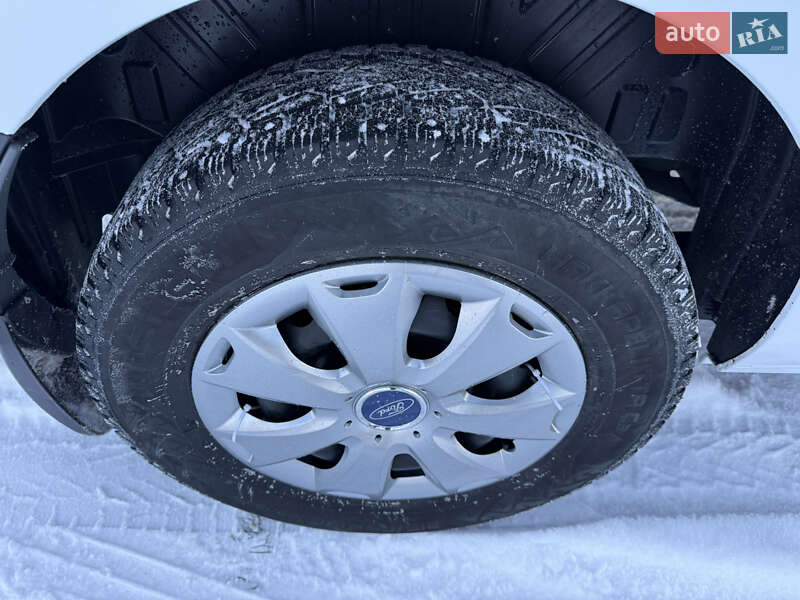 Минивэн Ford Transit Custom 2016 в Луцке