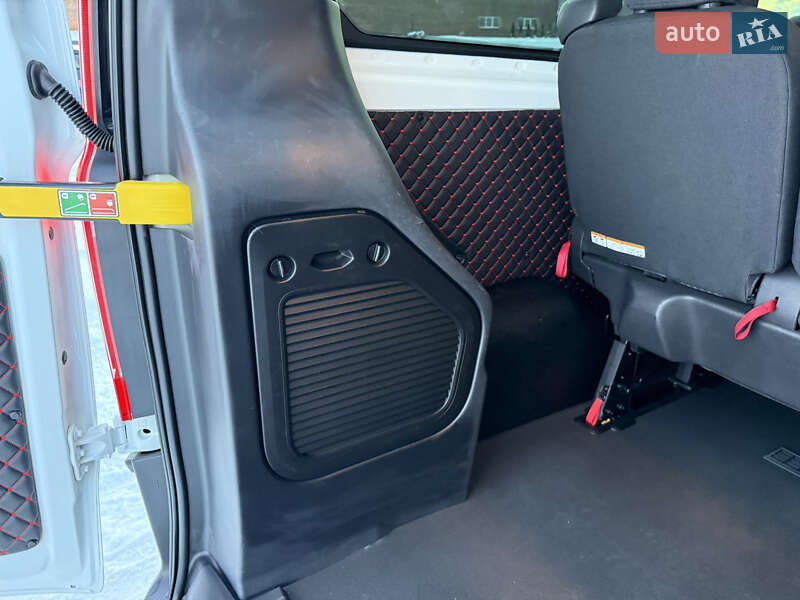 Минивэн Ford Transit Custom 2016 в Луцке