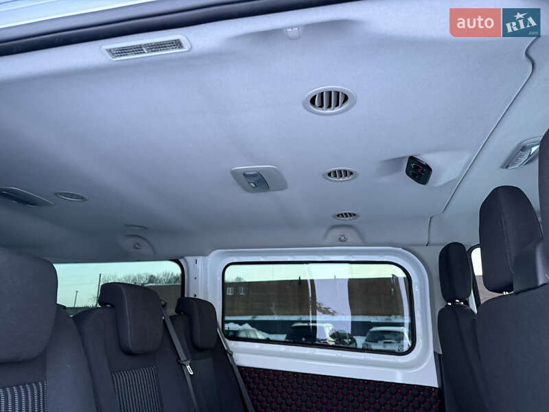 Минивэн Ford Transit Custom 2016 в Луцке