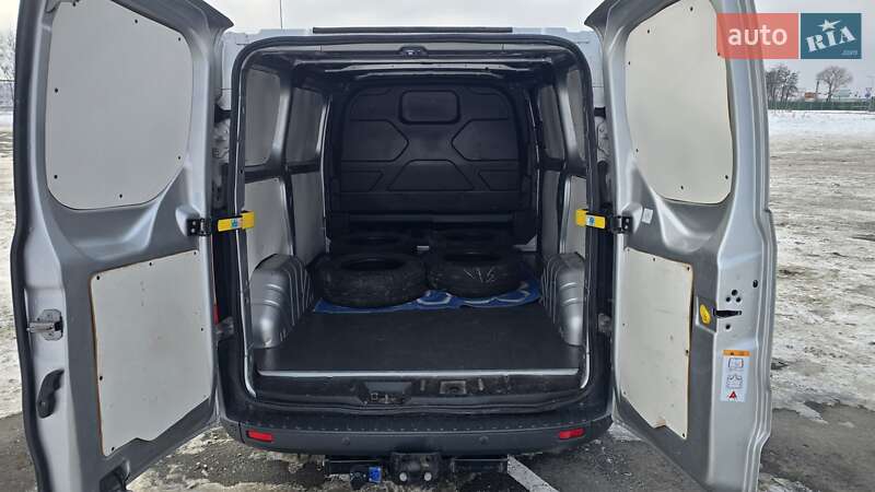 Вантажний фургон Ford Transit Custom 2017 в Дніпрі