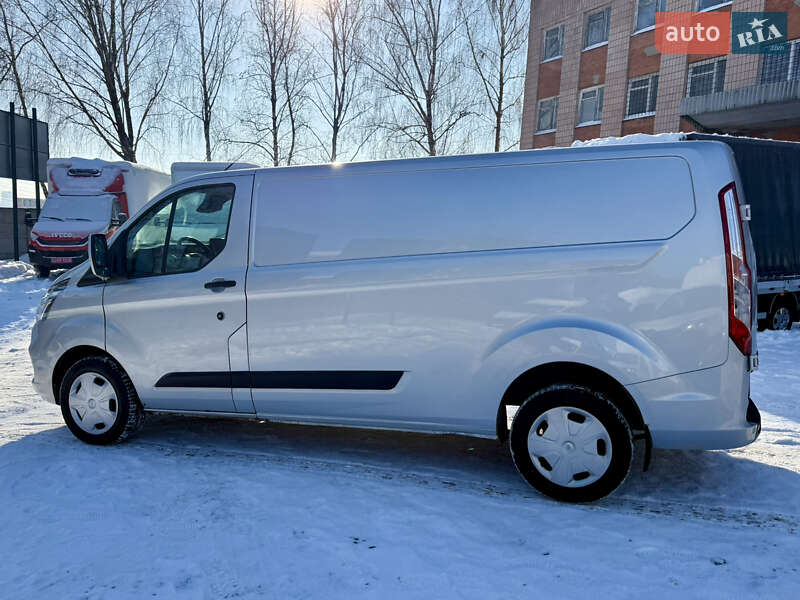 Вантажний фургон Ford Transit Custom 2019 в Рівному
