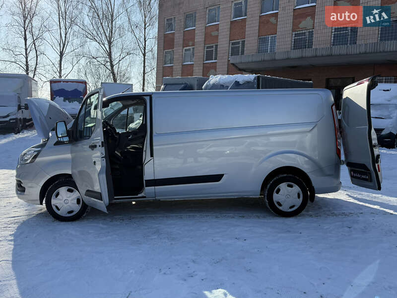 Вантажний фургон Ford Transit Custom 2019 в Рівному
