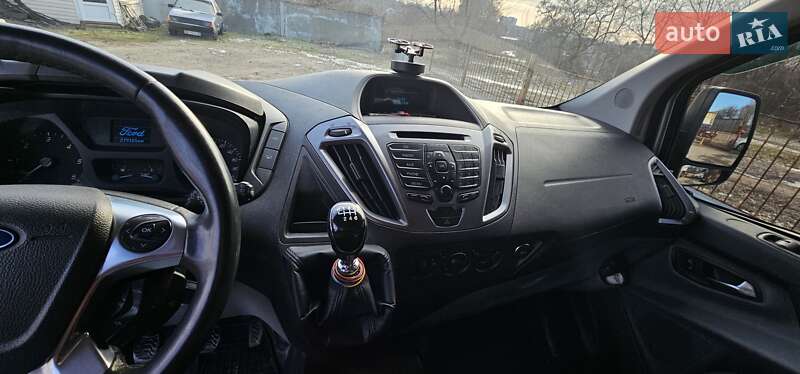 Вантажний фургон Ford Transit Custom 2015 в Запоріжжі