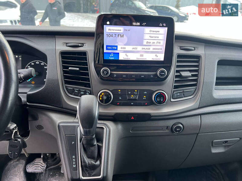 Вантажний фургон Ford Transit Custom 2019 в Львові