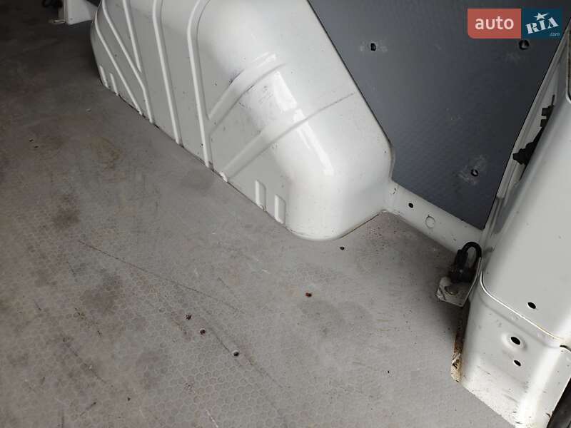 Вантажний фургон Ford Transit Custom 2017 в Міжгір'ї