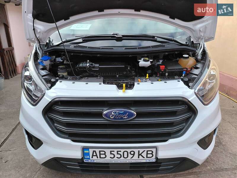 Минивэн Ford Transit Custom 2018 в Братском фото 7 Минивэн Ford Transit Custom 2018 в Братском