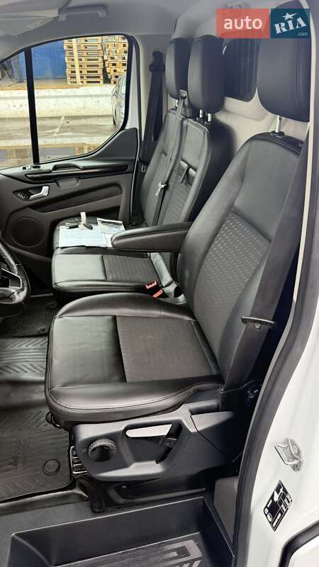 Микроавтобус грузовой (до 3,5т) Ford Transit Custom 2021 в Луцке