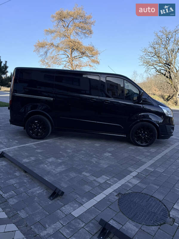Грузовой фургон Ford Transit Custom 2016 в Ужгороде