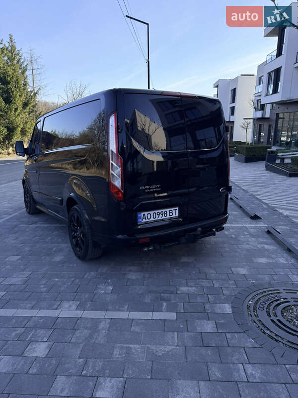 Грузовой фургон Ford Transit Custom 2016 в Ужгороде