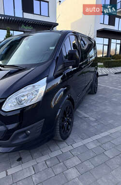 Вантажний фургон Ford Transit Custom 2016 в Ужгороді