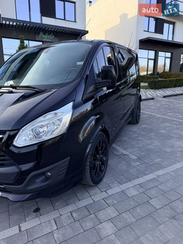 Грузовой фургон Ford Transit Custom 2016 в Ужгороде