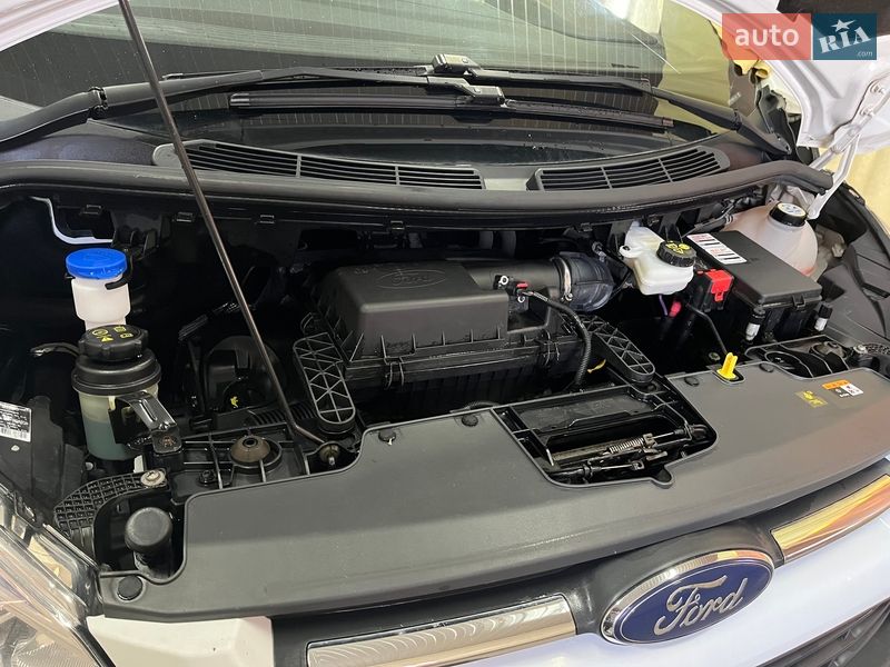 Вантажний фургон Ford Transit Custom 2015 в Ружині