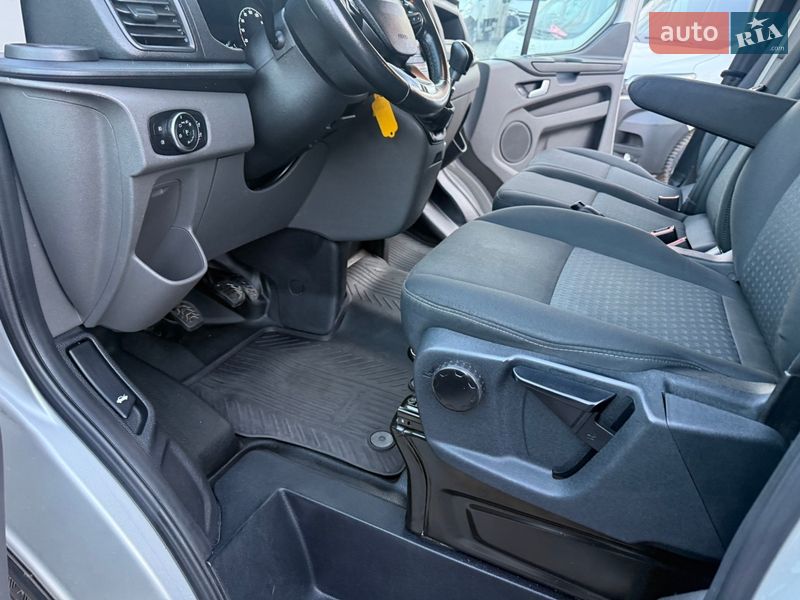 Грузовой фургон Ford Transit Custom 2019 в Ровно