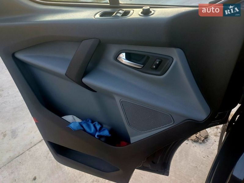 Грузовой фургон Ford Transit Custom 2015 в Львове