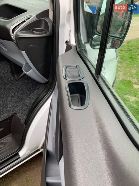 Другие грузовики Ford Transit Custom 2017 в Черновцах