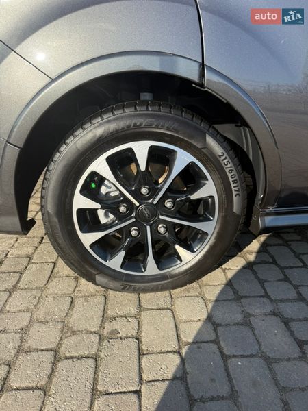 Вантажопасажирський фургон Ford Transit Custom 2020 в Києві