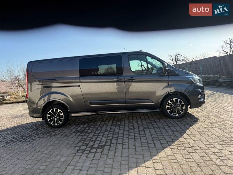 Вантажопасажирський фургон Ford Transit Custom 2020 в Києві