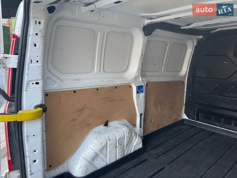 Грузовой фургон Ford Transit Custom 2016 в Киеве фото 15 Грузовой фургон Ford Transit Custom 2016 в Киеве